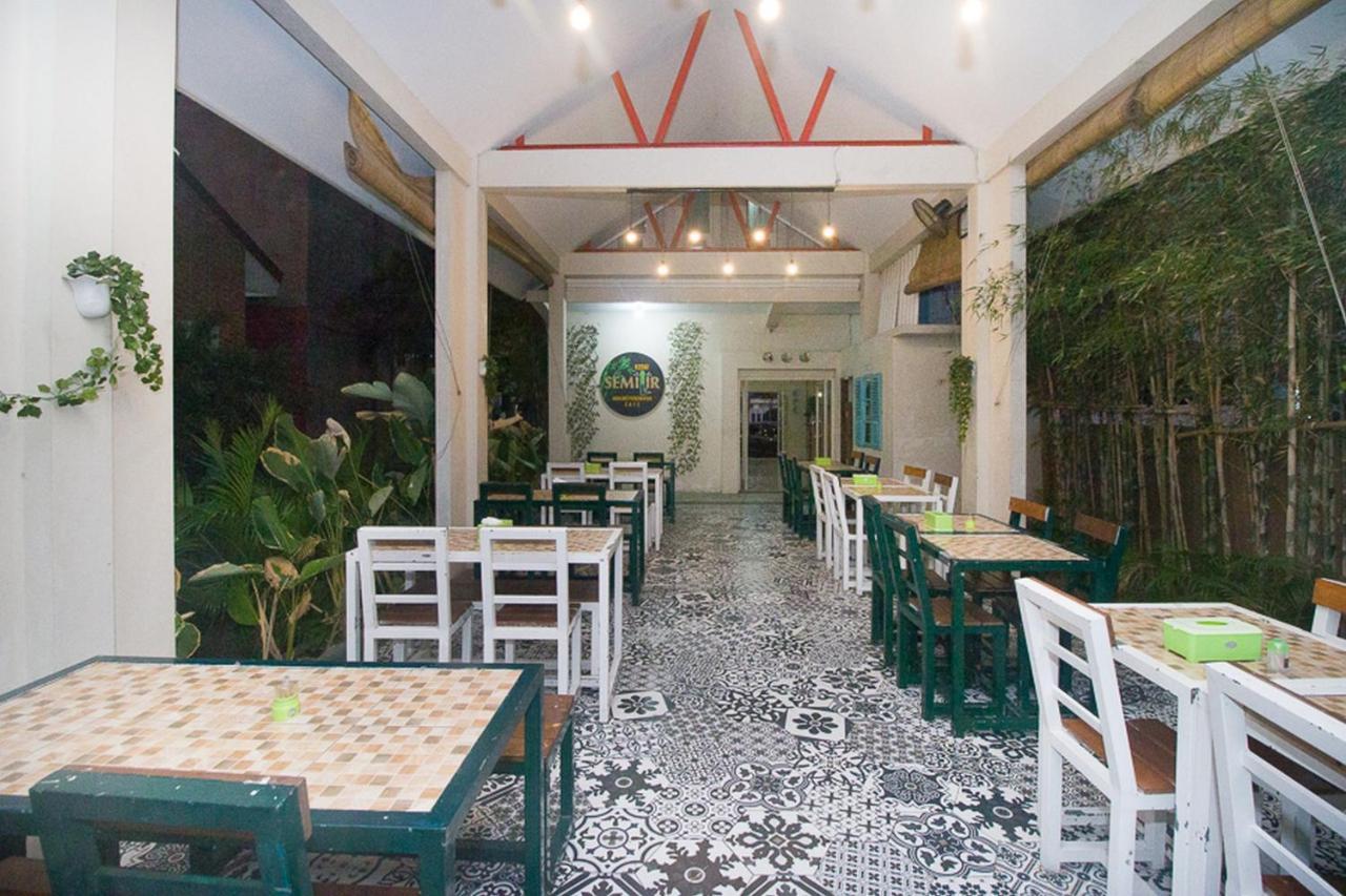红多兹Plus伊斯兰酒店-近三邦阿伦阿伦 Sampang  外观 照片